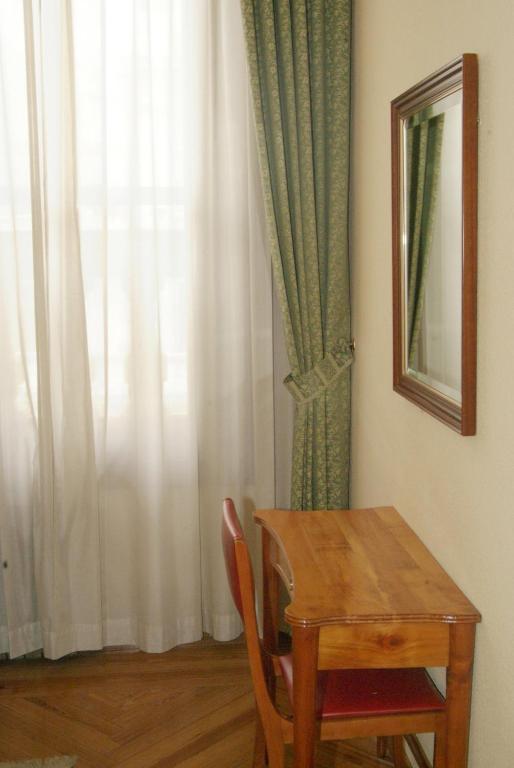 Hostal La Selecta Madrid Zimmer foto