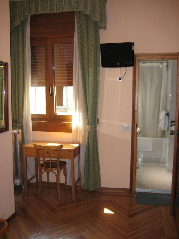 Hostal La Selecta Madrid Zimmer foto